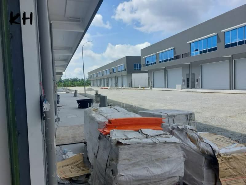 Terrace Factory for Rent in Kampung Teluk Panglima Garang (Telok Panglima Garang) - KH Chong - Exterior - PropertyGuru.com.my
