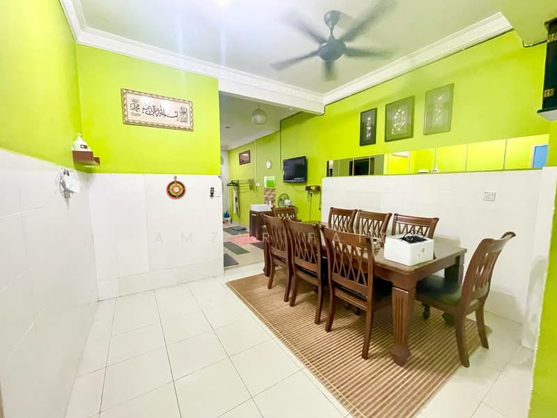 2-storey Terraced House for Sale in Taman Mawar (Sepang) - Amzar Faiz - PropertyGuru.com.my