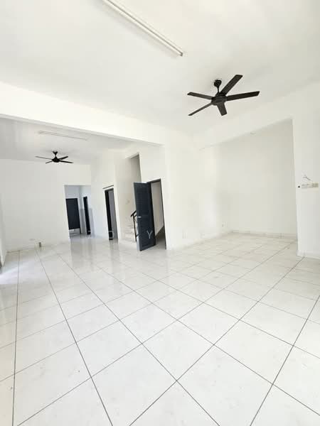 Semi-Detached House for Sale in Kota Masai (Pasir Gudang) - Zoey Lee - Living Room - PropertyGuru.com.my