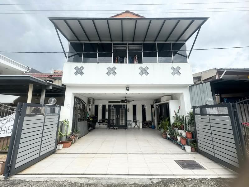 2-storey Terraced House for Sale in Batu Caves (Selangor) - Masnizah Arifin - Exterior - PropertyGuru.com.my