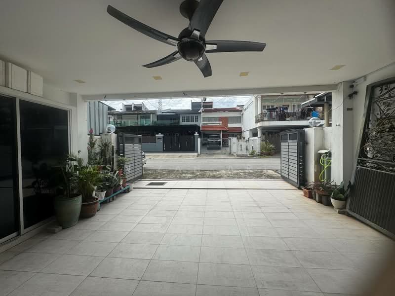2-storey Terraced House for Sale in Batu Caves (Selangor) - Masnizah Arifin - Exterior - PropertyGuru.com.my