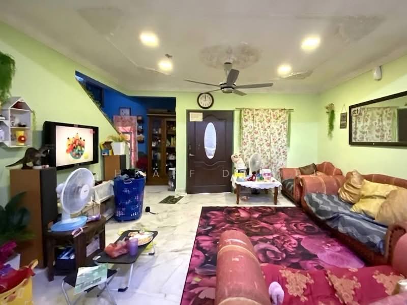 Rumah Teres 1.5 Tingkat untuk Dijual di Bandar Tasik Puteri (Rawang) - Ashraff Daniel - Living Room - PropertyGuru.com.my