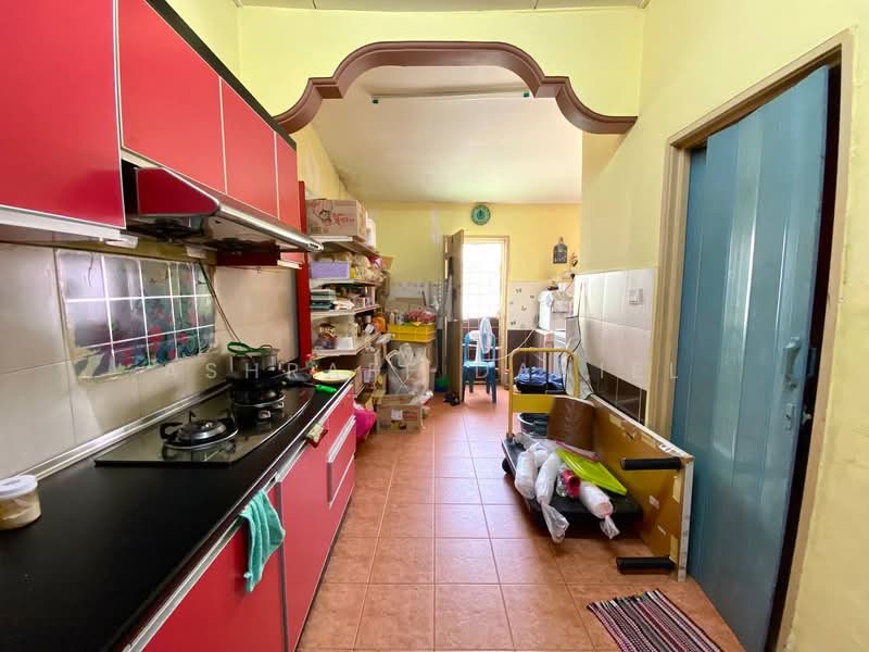 Rumah Teres 1.5 Tingkat untuk Dijual di Bandar Tasik Puteri (Rawang) - Ashraff Daniel - Kitchen - PropertyGuru.com.my