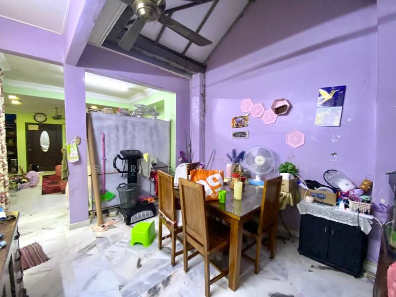 Rumah Teres 1.5 Tingkat untuk Dijual di Bandar Tasik Puteri (Rawang) - Ashraff Daniel - Dining Room - PropertyGuru.com.my