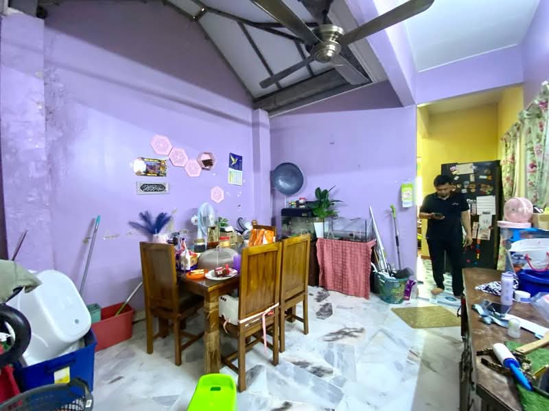 Rumah Teres 1.5 Tingkat untuk Dijual di Bandar Tasik Puteri (Rawang) - Ashraff Daniel - Dining Room - PropertyGuru.com.my
