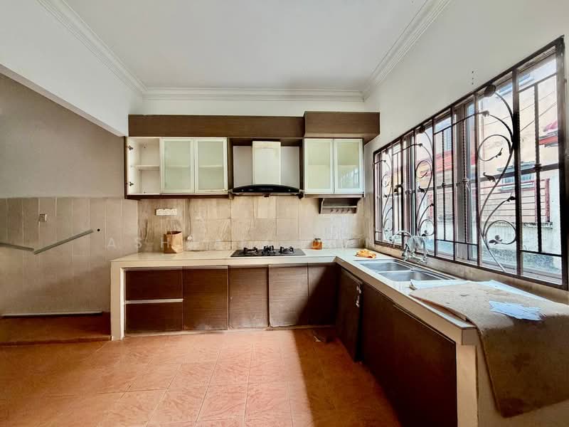 Rumah Teres 2 Tingkat untuk Dijual di Usj 22 (Subang Jaya) - Ashraff Daniel - Kitchen - PropertyGuru.com.my