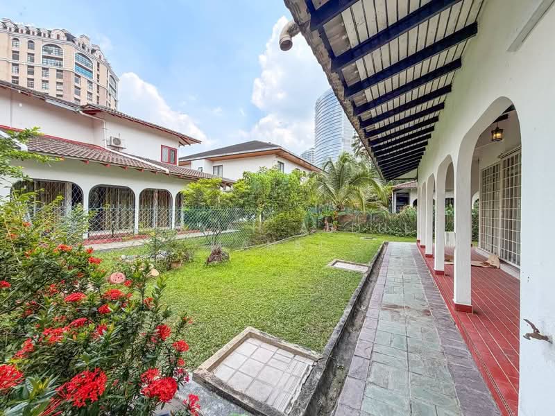 Rumah Banglo untuk Dijual di Kelana Jaya (Petaling Jaya) - Aisyah Abdul Manap - Exterior - PropertyGuru.com.my