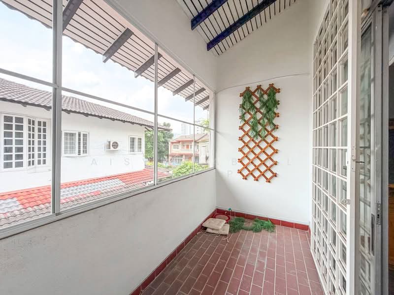 Rumah Banglo untuk Dijual di Kelana Jaya (Petaling Jaya) - Aisyah Abdul Manap - Balcony - PropertyGuru.com.my