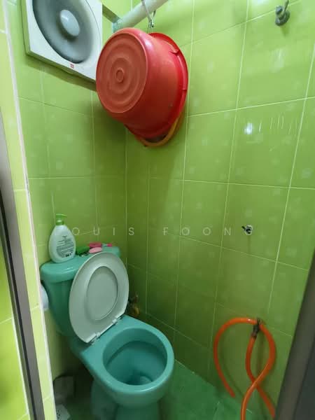 Rumah Teres 2.5 Tingkat untuk Disewa di Taman Sri Sinar (Segambut) - Louis Foong - Bathroom - PropertyGuru.com.my