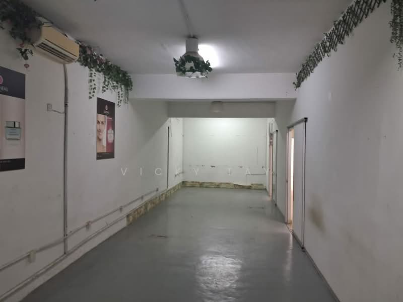 Kedai untuk Disewa di Taman Fadason (Kepong) - Vicky Tay - Interior - PropertyGuru.com.my