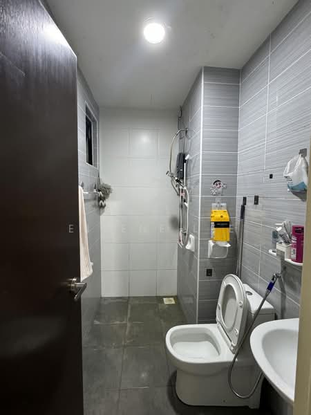 Servis Apartment untuk Dijual di Sky Oasis Residence (Pangsapuri Oasis 1) - Eirene Lee - PropertyGuru.com.my