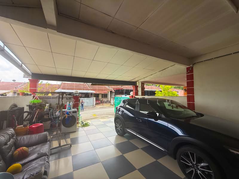 1-storey Terraced House for Sale in Bandar Sri Sendayan (Negeri Sembilan) - Azlan Salim - PropertyGuru.com.my