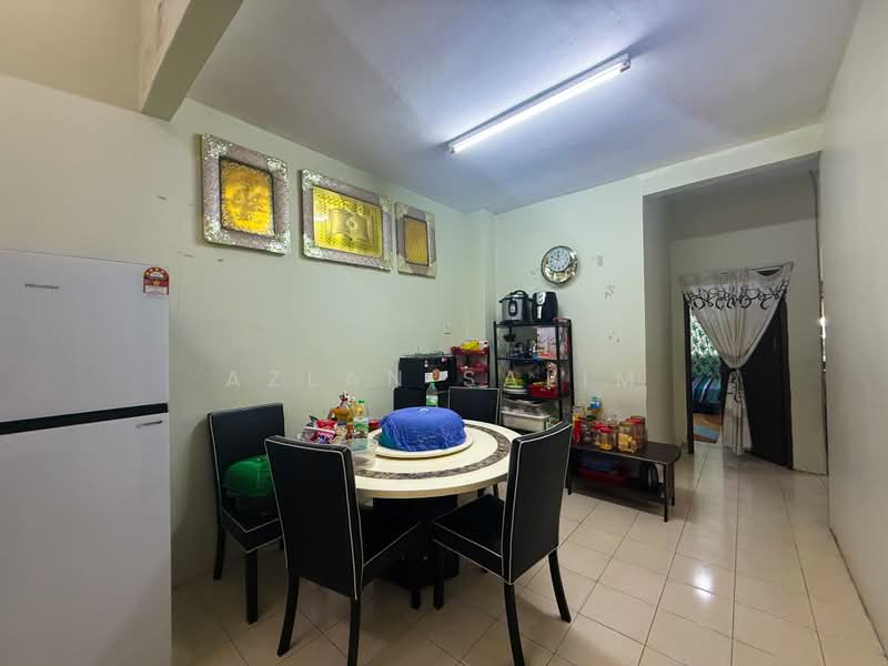 1-storey Terraced House for Sale in Bandar Sri Sendayan (Negeri Sembilan) - Azlan Salim - PropertyGuru.com.my