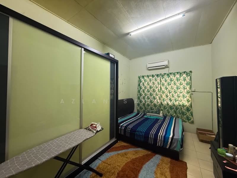 1-storey Terraced House for Sale in Bandar Sri Sendayan (Negeri Sembilan) - Azlan Salim - PropertyGuru.com.my