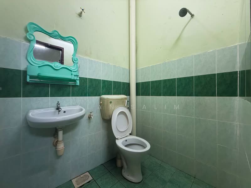 1-storey Terraced House for Sale in Bandar Sri Sendayan (Negeri Sembilan) - Azlan Salim - PropertyGuru.com.my