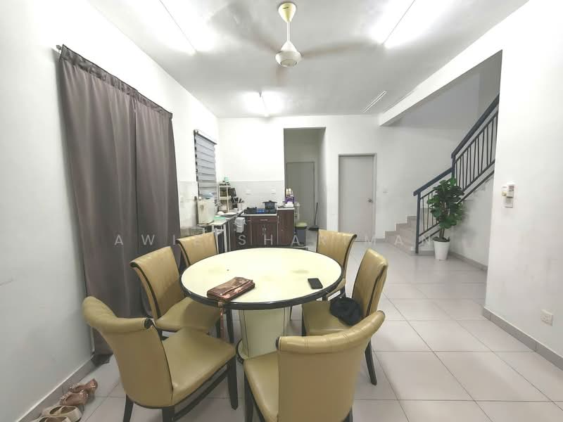 Rumah Kluster untuk Dijual di Shah Alam (Selangor) - Awie Shariman - Dining Room - PropertyGuru.com.my
