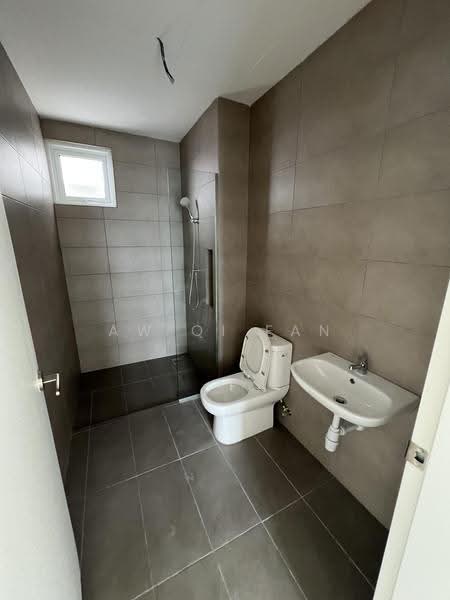 Condominium for Sale at d'Brightton - Aw Qi Fan - Bathroom - PropertyGuru.com.my