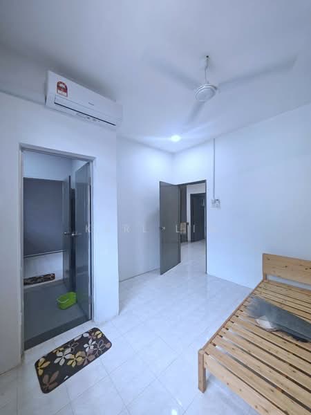 Rumah Teres 2 Tingkat untuk Dijual di Taman Megah Ria (Masai) - Karl Lim - Bedroom - PropertyGuru.com.my