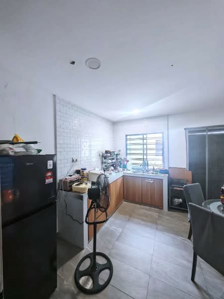 Rumah Teres 2 Tingkat untuk Dijual di Taman Megah Ria (Masai) - Karl Lim - Kitchen - PropertyGuru.com.my