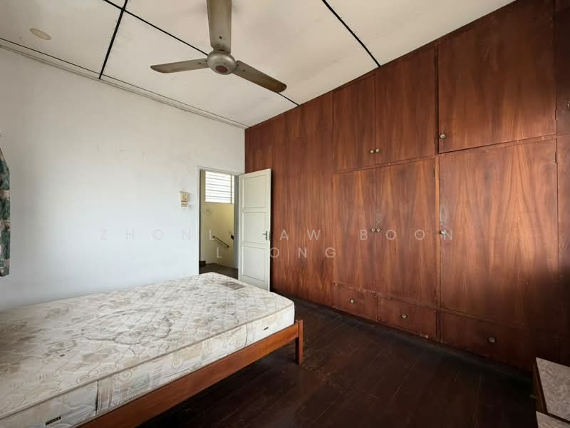 Semi-Detached House for Sale in Island Park (Jelutong) - Zhonl Saw Boon Loong - Bedroom - PropertyGuru.com.my