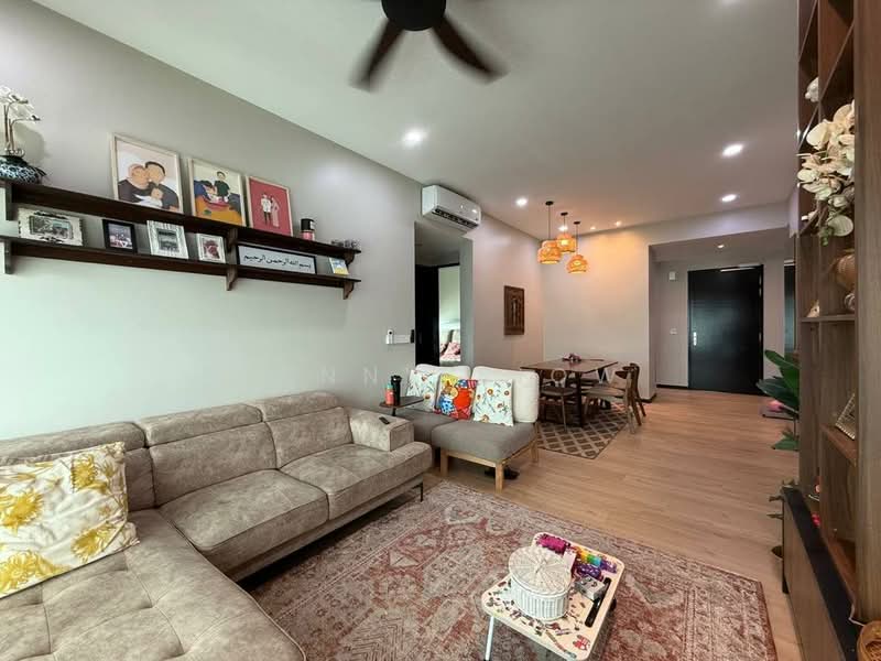 Condominium for Sale at The Valley Residences @ SkySierra - Yanny Siow - Living Room - PropertyGuru.com.my