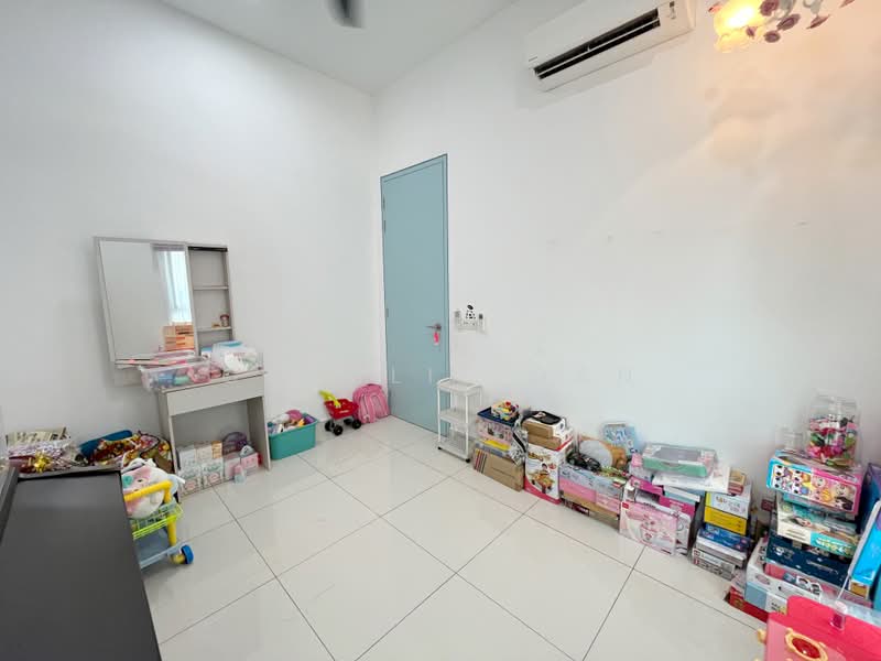 Semi-Detached House for Sale in Telok Panglima Garang (Selangor) - Charlie Gan - PropertyGuru.com.my