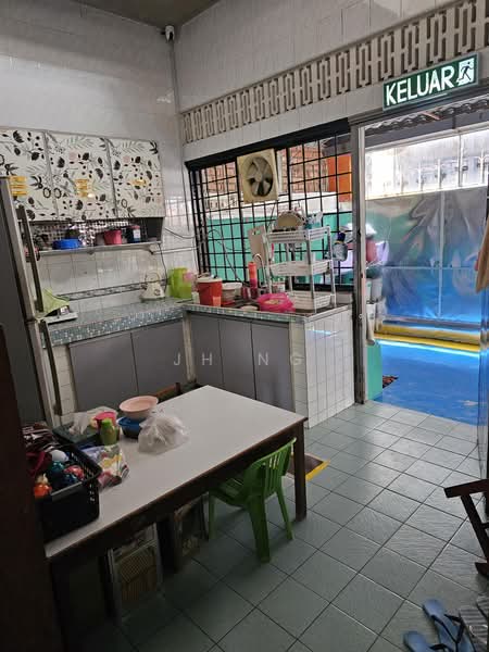 Rumah Berkembar untuk Dijual di KL City Centre (Kuala Lumpur) - JH Ng - Kitchen - PropertyGuru.com.my