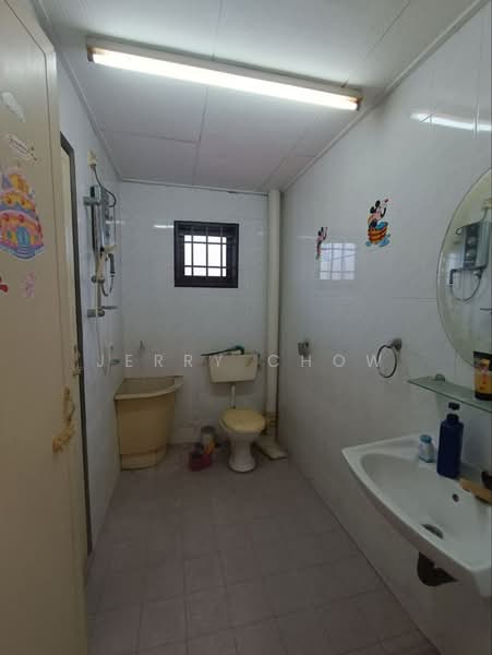 2-storey Terraced House for Sale in Ipoh (Perak) - Jerry Chow - Bathroom - PropertyGuru.com.my