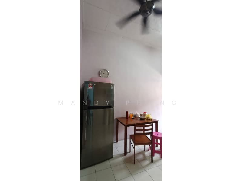1-storey Terraced House for Rent in Ipoh (Perak) - Mandy Phang - Dining Room - PropertyGuru.com.my
