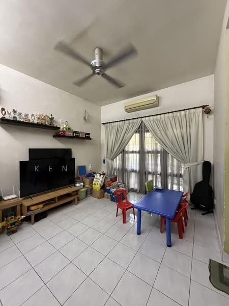 2-storey Terraced House for Sale in Kota Kemuning (Shah Alam) - Ken Ling Kok - Living Room - PropertyGuru.com.my