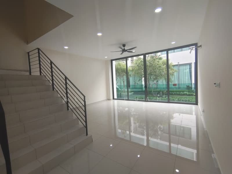 1-storey Terraced House for Sale in Balakong (Selangor) - Allen Puah - Living Room - PropertyGuru.com.my