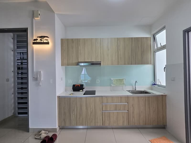 Service Residence for Sale at Meridin Bayvue Serviced Apartment - Edward Gan - Kitchen - PropertyGuru.com.my