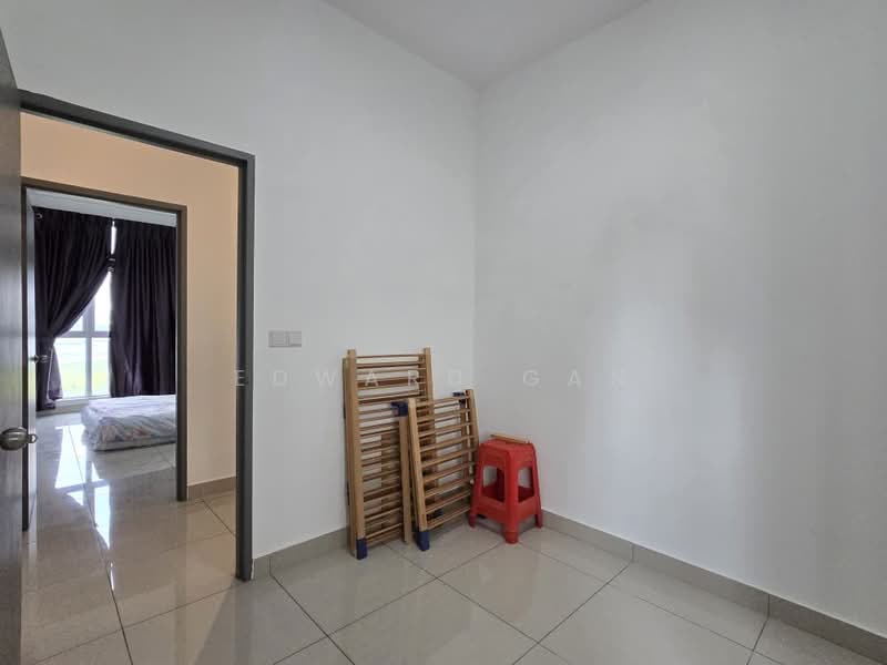 Service Residence for Sale at Meridin Bayvue Serviced Apartment - Edward Gan - Bedroom - PropertyGuru.com.my