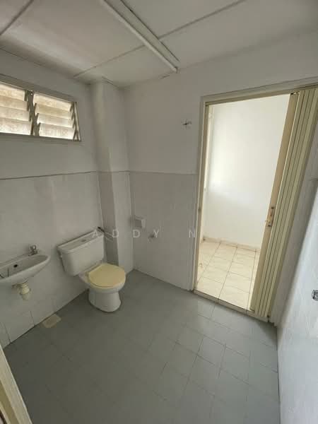 Rumah Teres 2 Tingkat untuk Dijual di Mahkota Cheras (Cheras) - Addy Ng - Bathroom - PropertyGuru.com.my