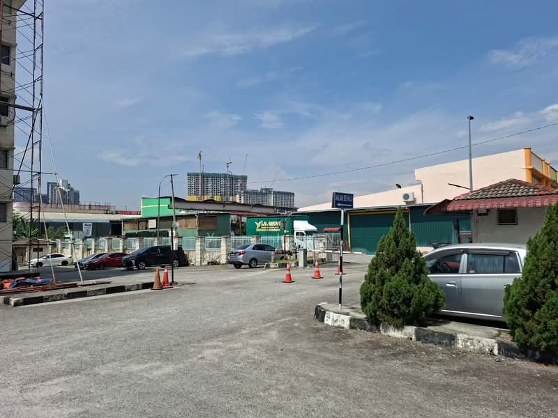 Rumah Flat untuk Disewa di Aman & Damai Apartment - Yi Jun - Exterior - PropertyGuru.com.my