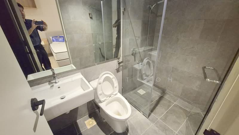 Service Residence for Rent at Renna Residence @ The NorthBank - Clement Toh - Bathroom - PropertyGuru.com.my