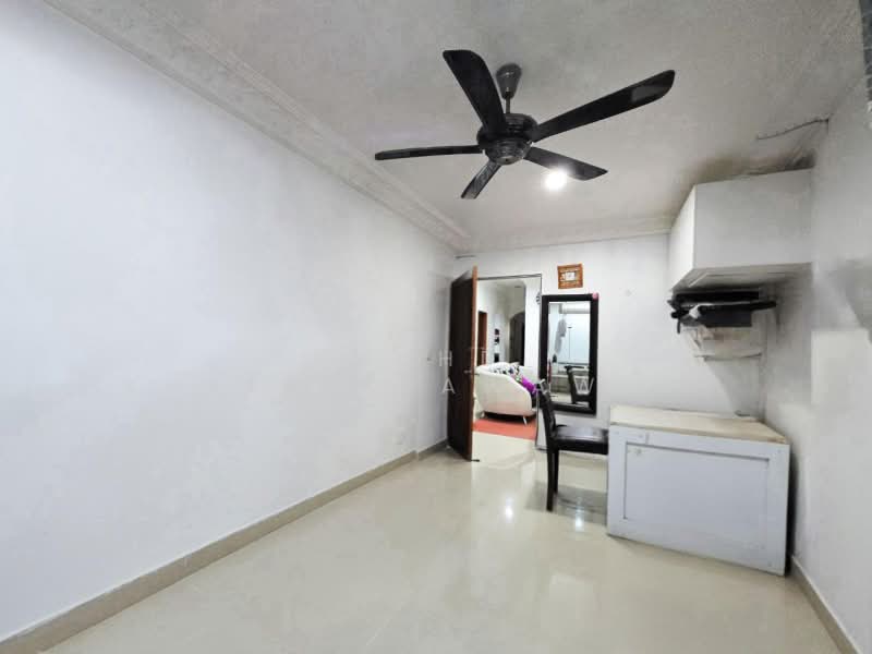 Bungalow for Sale in Kampung Sungai Pelong (Sungai Buloh) - Muhd Khairulnawawi Kamaruddin - PropertyGuru.com.my