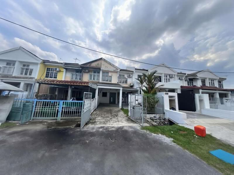 Rumah Teres 2 Tingkat untuk Dijual di Bukit Indah (Ampang) - Ali Idris - Exterior - PropertyGuru.com.my