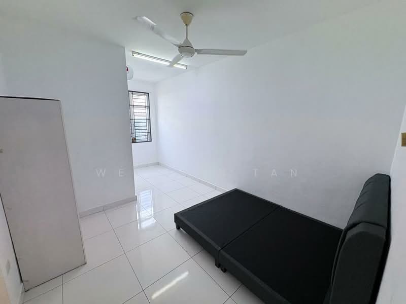 2-storey Terraced House for Rent in Taman Bestari Indah (Ulu Tiram) - Wei Jian Tan - Bedroom - PropertyGuru.com.my