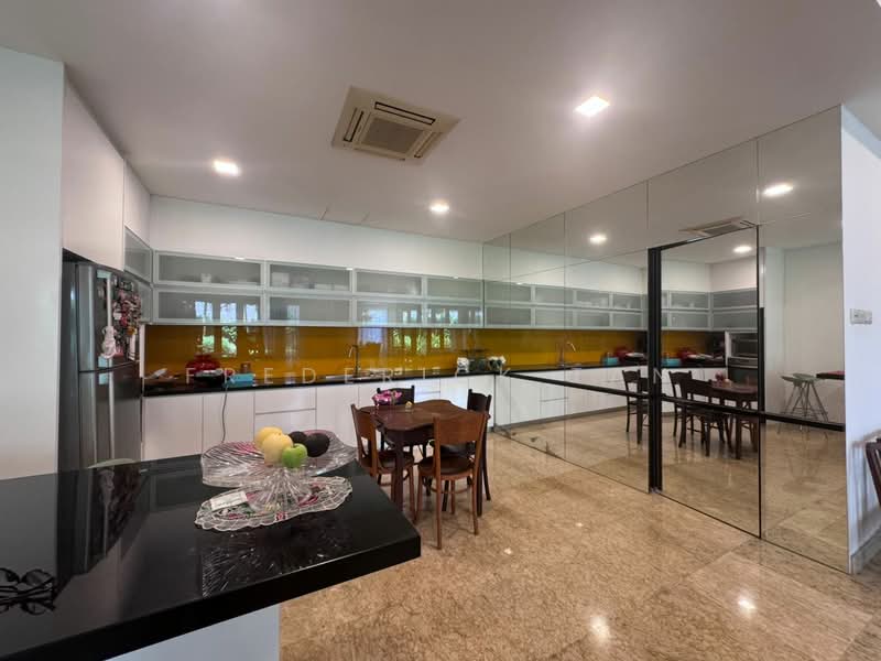 Rumah Banglo untuk Dijual di Seksyen 5 (Petaling Jaya) - Frederick Tan - Kitchen - PropertyGuru.com.my
