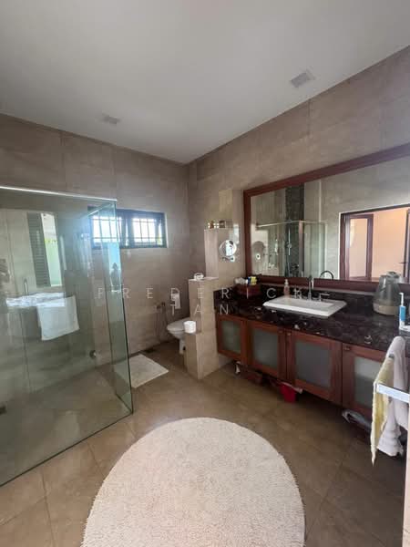 Rumah Banglo untuk Dijual di Seksyen 5 (Petaling Jaya) - Frederick Tan - Bathroom - PropertyGuru.com.my