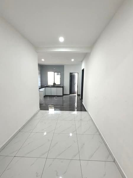 1-storey Terraced House for Sale in Bandar Selesa Jaya (Skudai) - Janice Yong - Kitchen - PropertyGuru.com.my