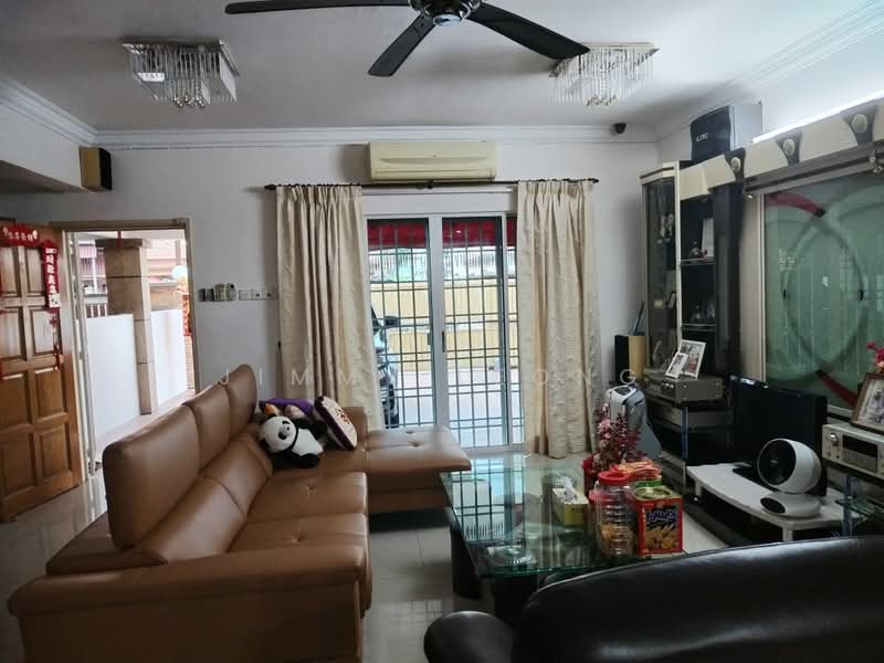 Semi-Detached House for Sale in Taman Bukit Segar (Cheras) - Jimmy Leong - Living Room - PropertyGuru.com.my