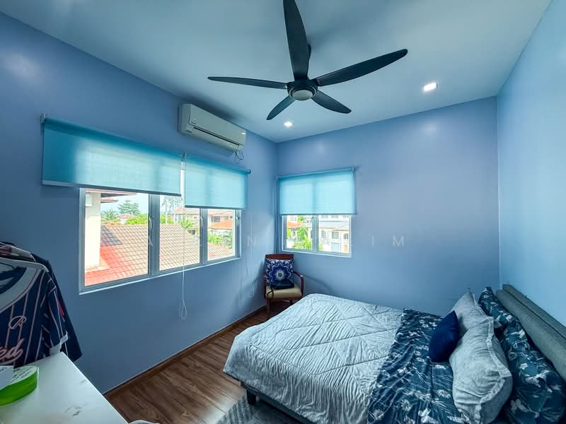 Bungalow for Sale in Taman Rasah Kemayan (Rasah) - Azlan Salim - PropertyGuru.com.my
