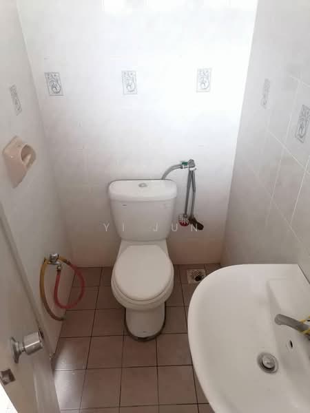 Rumah Teres 2 Tingkat untuk Dijual di TAMAN PUCHONG UTAMA (Puchong) - Yi Jun - Bathroom - PropertyGuru.com.my