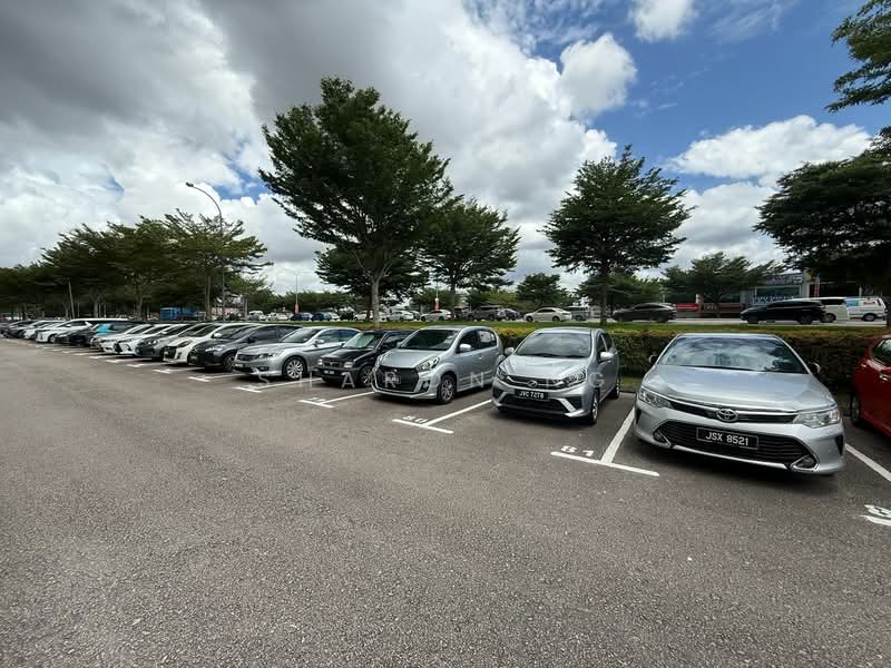Shop for Sale in Taman Kempas Utama (Tebrau) - Sharon Ng - Car Park - PropertyGuru.com.my