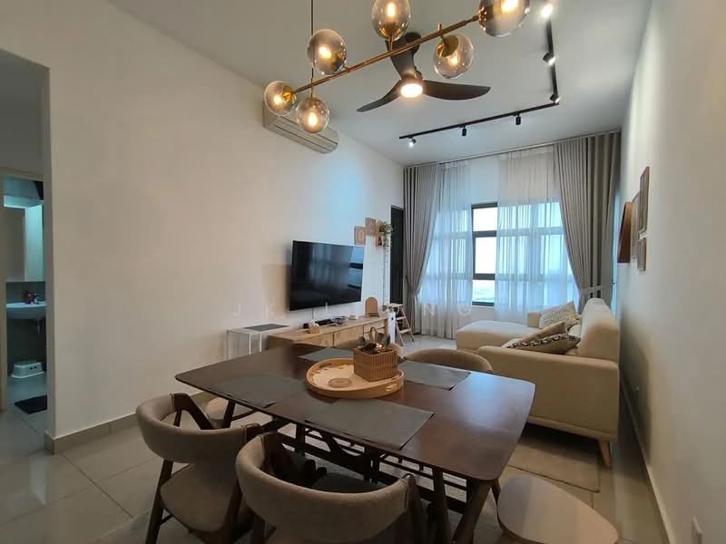 Kondominium untuk Dijual di Lakeville Residence - JK Leong - Living Room - PropertyGuru.com.my