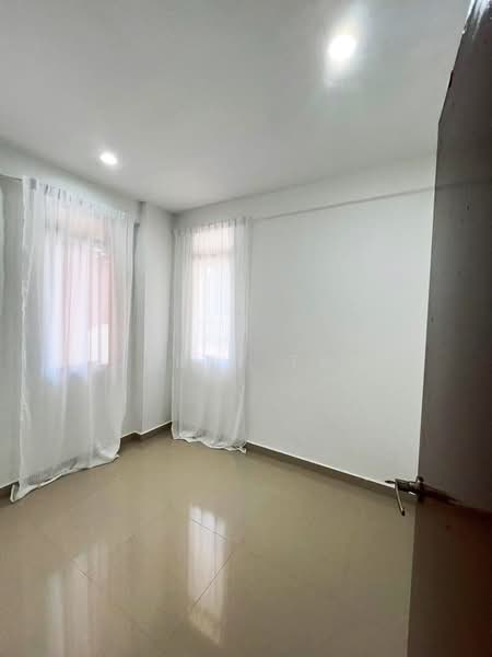 Kondominium untuk Disewa di Azuria Condominium - Jerry Tan - Interior - PropertyGuru.com.my