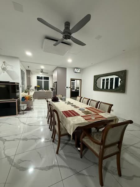 Bungalow House for Sale in Jalan Klang Lama (Old Klang Road) (Kuala Lumpur) - Tina Chua - Dining Room - PropertyGuru.com.my