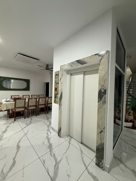 Bungalow House for Sale in Jalan Klang Lama (Old Klang Road) (Kuala Lumpur) - Tina Chua - Dining Room - PropertyGuru.com.my